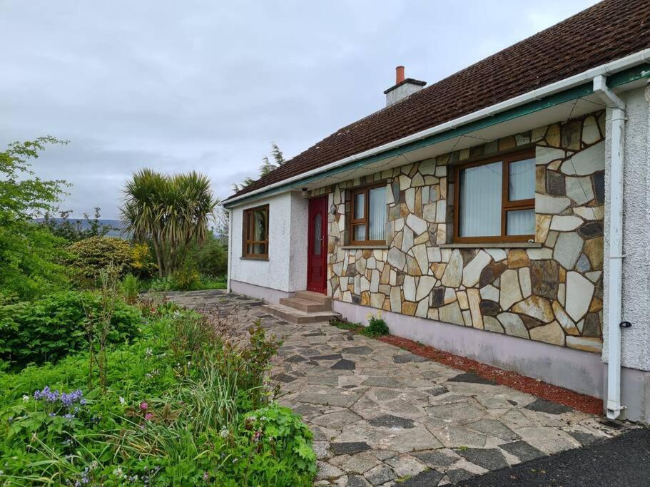 Vila A View Of The Glens Martinstown Exteriér fotografie